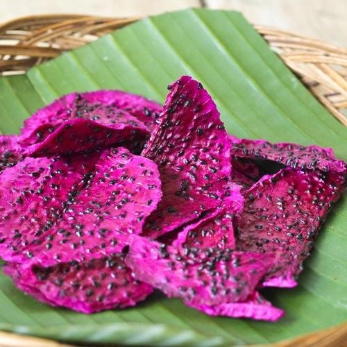 Dried Dragon Fruit Slices: Health Benefits, Nutrition and Uses