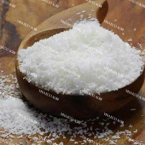 High-Quality Desiccated Coconut Supplier for Food Processing and Baking